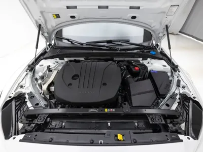 Volvo V60 2025, 2792 км, за 33149.53 USD - фото 6