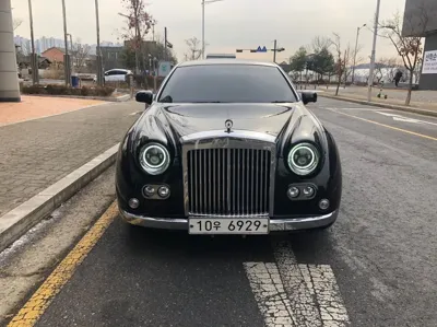 Mitsuoka Galue · 2009 год