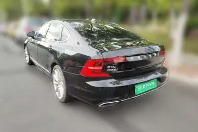 Volvo S90 New Energy 2019, 37800 км, за 19553 USD