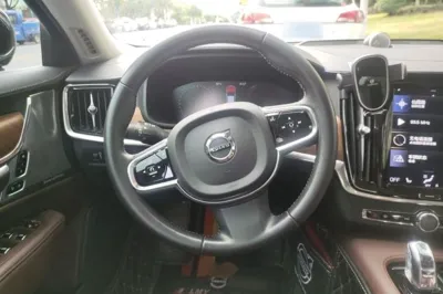 Volvo S90 New Energy 2019, 37800 км, за 19553 USD - фото 9
