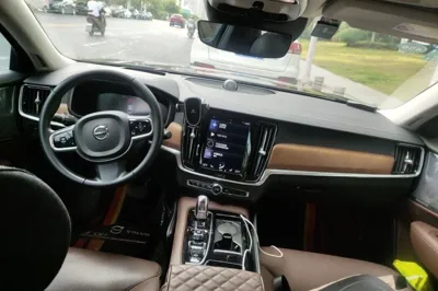 Volvo S90 New Energy 2019, 37800 км, за 19553 USD - фото 18