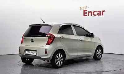 Kia Morning 2012, 119696 км, за 2340.24 USD