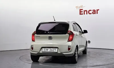Kia Morning 2012, 119696 км, за 2340.24 USD