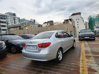 Hyundai Avante 2009, 119062 км, за 2034.92 USD