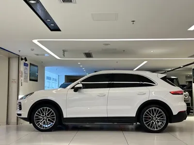 Porsche Cayenne 2019, 130000 км, за 48328.35 USD