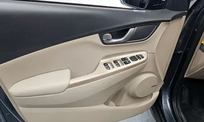 Hyundai Kona 2019, 68650 км, за 11205.22 USD - фото 24