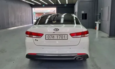 Kia K5 2016, 90376 км, за 6432.98 USD