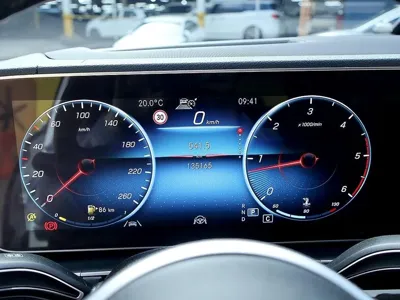 Mercedes-Benz GLE-Class 2021, 135000 км, за 34453.61 USD - фото 6