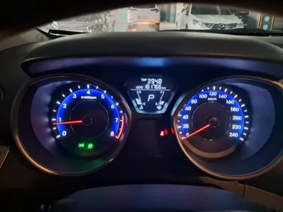Hyundai Avante 2012, 181766 км, за 1951.6 USD
