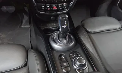 MINI Clubman 2023, 56142 км, за 18708.15 USD - фото 9