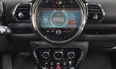 MINI Clubman 2023, 56142 км, за 18708.15 USD - фото 32