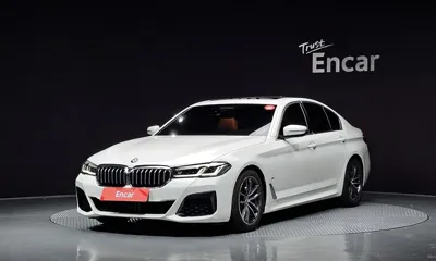 BMW 5-Series · 2022 год
