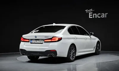 BMW 5-Series 2022, 55327 км, за 22983.44 USD