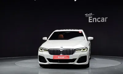 BMW 5-Series 2022, 55327 км, за 22983.44 USD