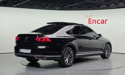 Volkswagen Passat 2021, 196994 км, за 13981.88 USD