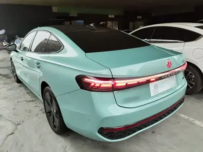 Volkswagen Passat 2024, 1800 км, за 24518 USD