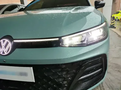 Volkswagen Passat 2024, 1800 км, за 24399.55 USD - фото 24