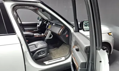 Land Rover Range Rover 2016, 99729 км, за 30987.77 USD - фото 11