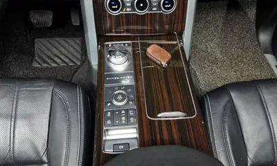 Land Rover Range Rover 2016, 99729 км, за 30987.77 USD - фото 17