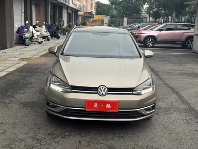 Volkswagen Golf 2018, 80000 км, за 6296 USD
