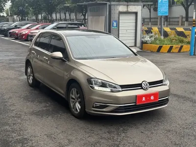 Volkswagen Golf 2018, 80000 км, за 6296 USD
