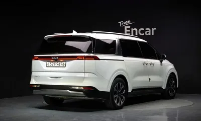 Kia Canival 2023, 39062 км, за 19364.58 USD
