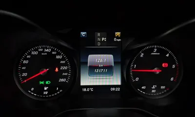 Mercedes-Benz C-Class 2016, 131711 км, за 7941.41 USD - фото 8