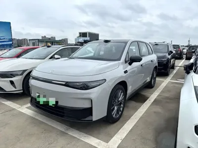 Leapmotor Leapmotor C10 · 2025 год