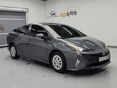 Toyota Prius 2018, 114999 км, за 8834.42 USD