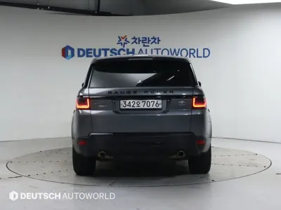 Land Rover Range Rover Sport 2014, 83000 км, за 16848.36 USD
