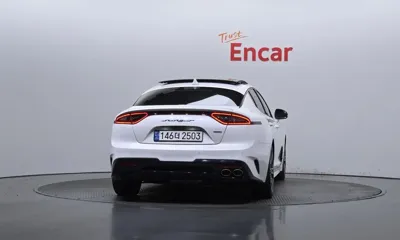 Kia Stinger 2018, 112320 км, за 11160.01 USD