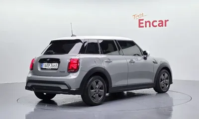 MINI Cooper 2023, 16709 км, за 16156.36 USD