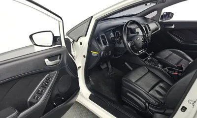 Kia K3 2017, 61153 км, за 6825.71 USD - фото 11