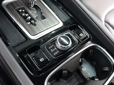 KG_Mobility_Ssangyong Rexton 2018, 161980 км, за 7866.21 USD - фото 8