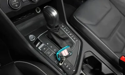 Volkswagen Tiguan 2020, 77413 км, за 18905.08 USD - фото 9
