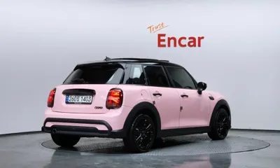 MINI Cooper 2022, 33322 км, за 17001.44 USD