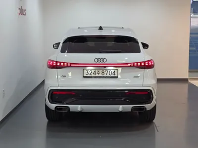 Audi Q5 2025, 2227 км, за 37703.95 USD