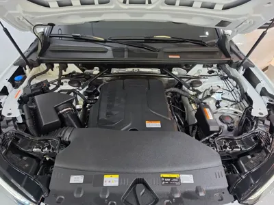Audi Q5 2025, 2227 км, за 37703.95 USD - фото 6