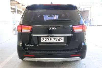 Kia Canival 2015, 216592 км, за 4615.48 USD