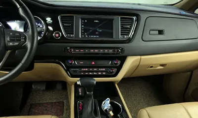Kia Canival 2020, 112462 км, за 11562.6 USD - фото 14