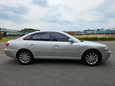 Hyundai Grandeur 2010, 131567 км, за 1962.72 USD
