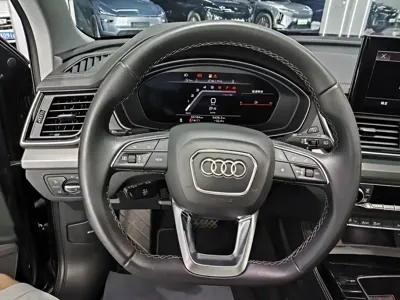 Audi Q5L 2022, 62000 км, за 22603.53 USD