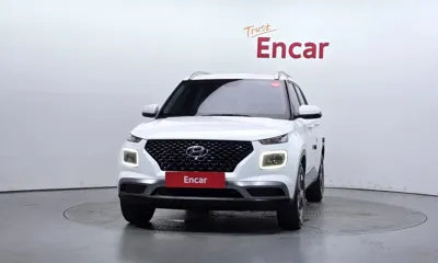 Hyundai Venue 2023, 26230 км, за 15798.53 USD