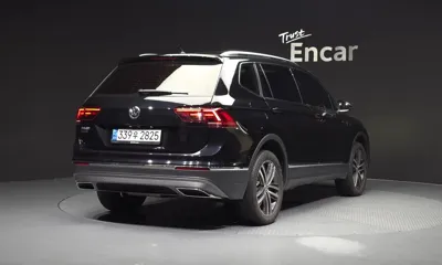 Volkswagen Tiguan 2020, 79286 км, за 14246.69 USD