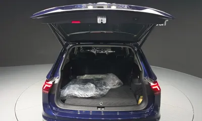 Volkswagen Tiguan 2023, 48639 км, за 17589.59 USD - фото 20
