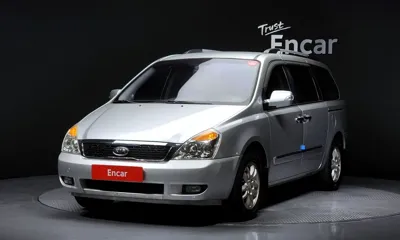 Kia Canival · 2012 год