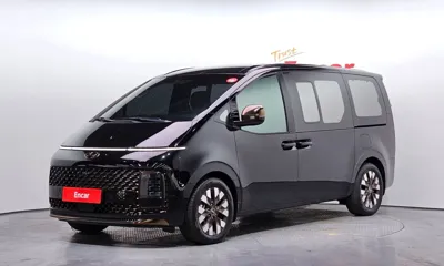 Hyundai Staria · 2023 год