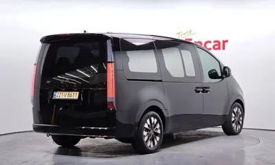Hyundai Staria 2023, 16648 км, за 23069.82 USD