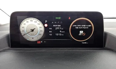 Hyundai Staria 2023, 16648 км, за 22909.28 USD - фото 8