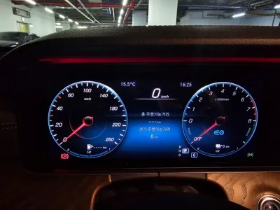 Mercedes-Benz E-Class 2021, 39033 км, за 26710.11 USD - фото 8